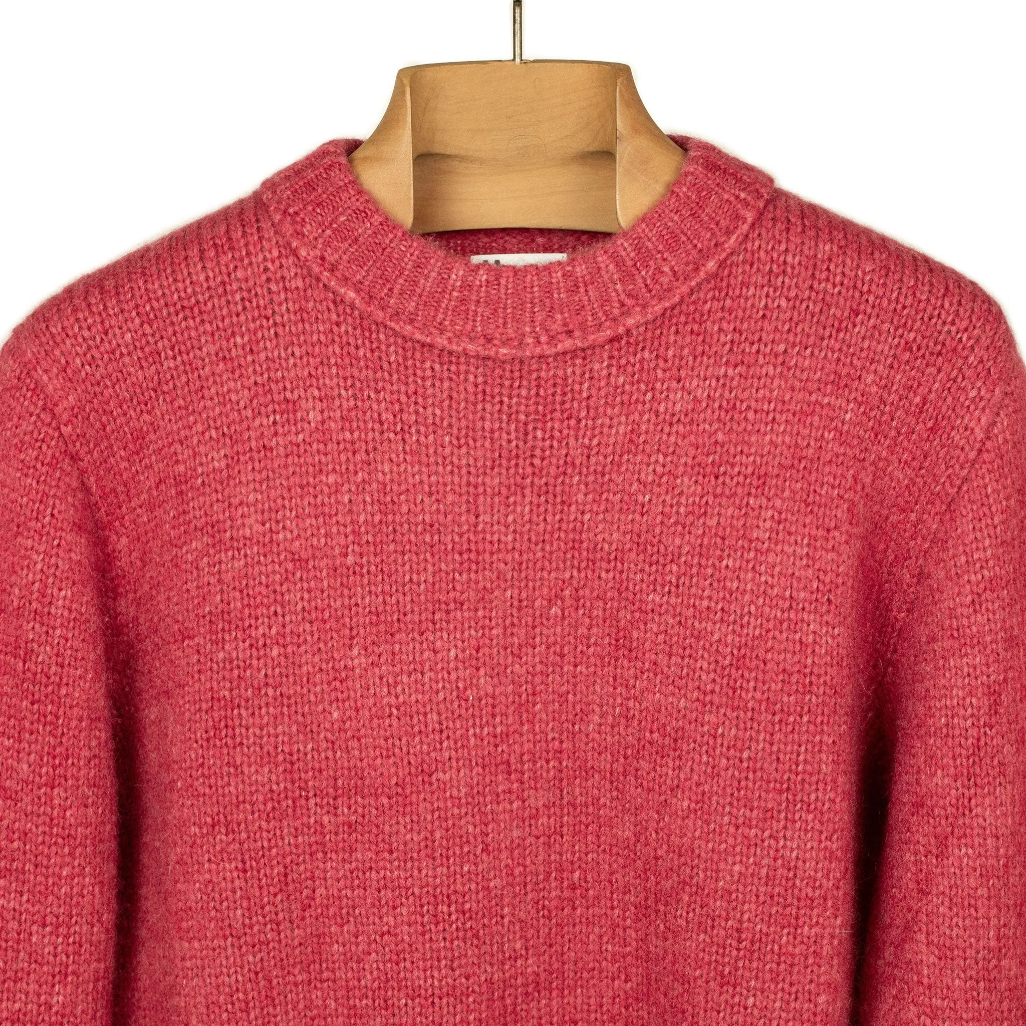 Aappio crewneck sweater in raspberry alpaca wool mix