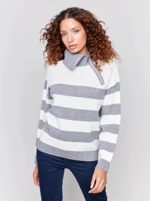 STRIPE TURTLENECK SWEATER