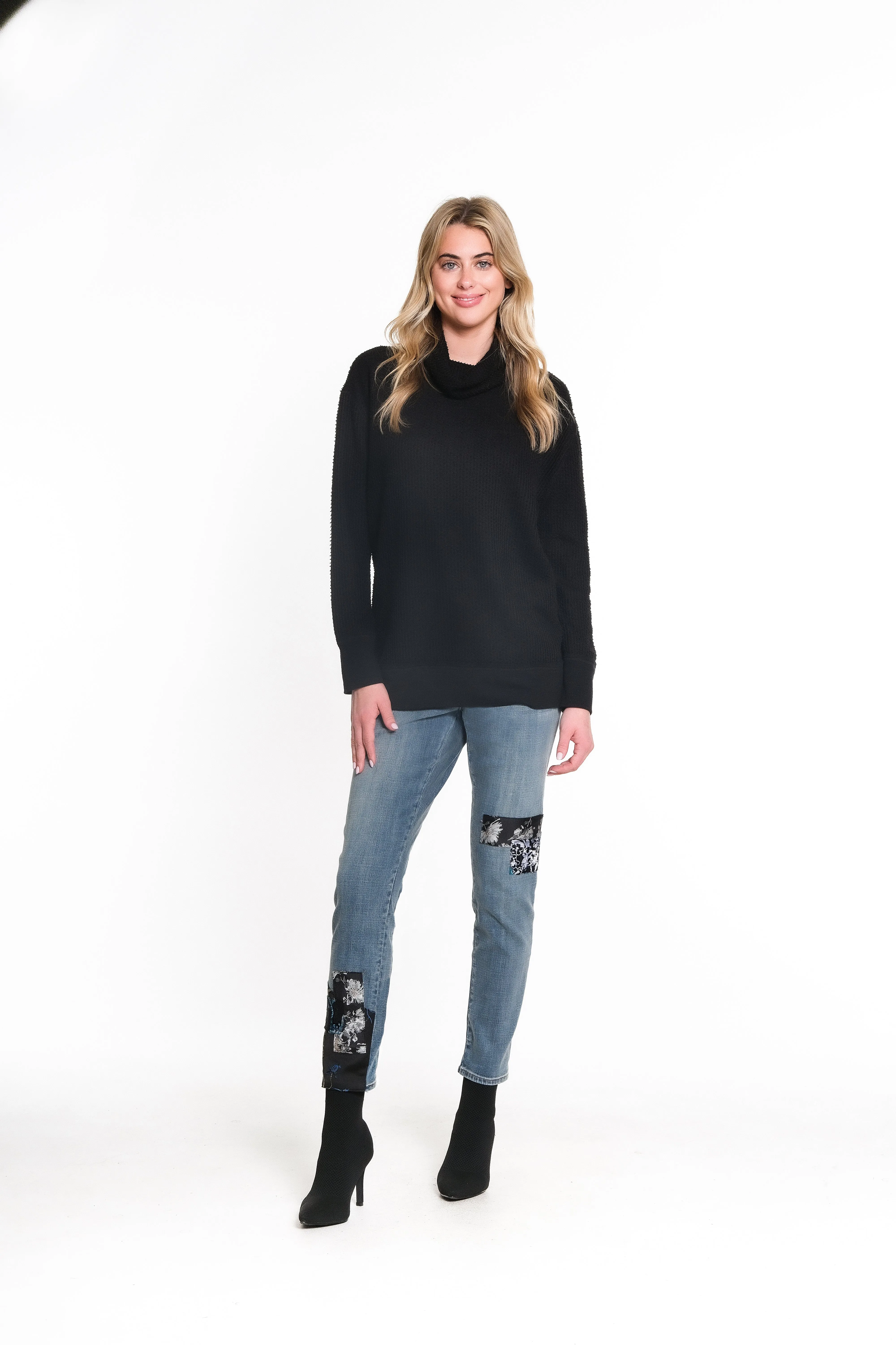 Texturized Knit Turtleneck - Black