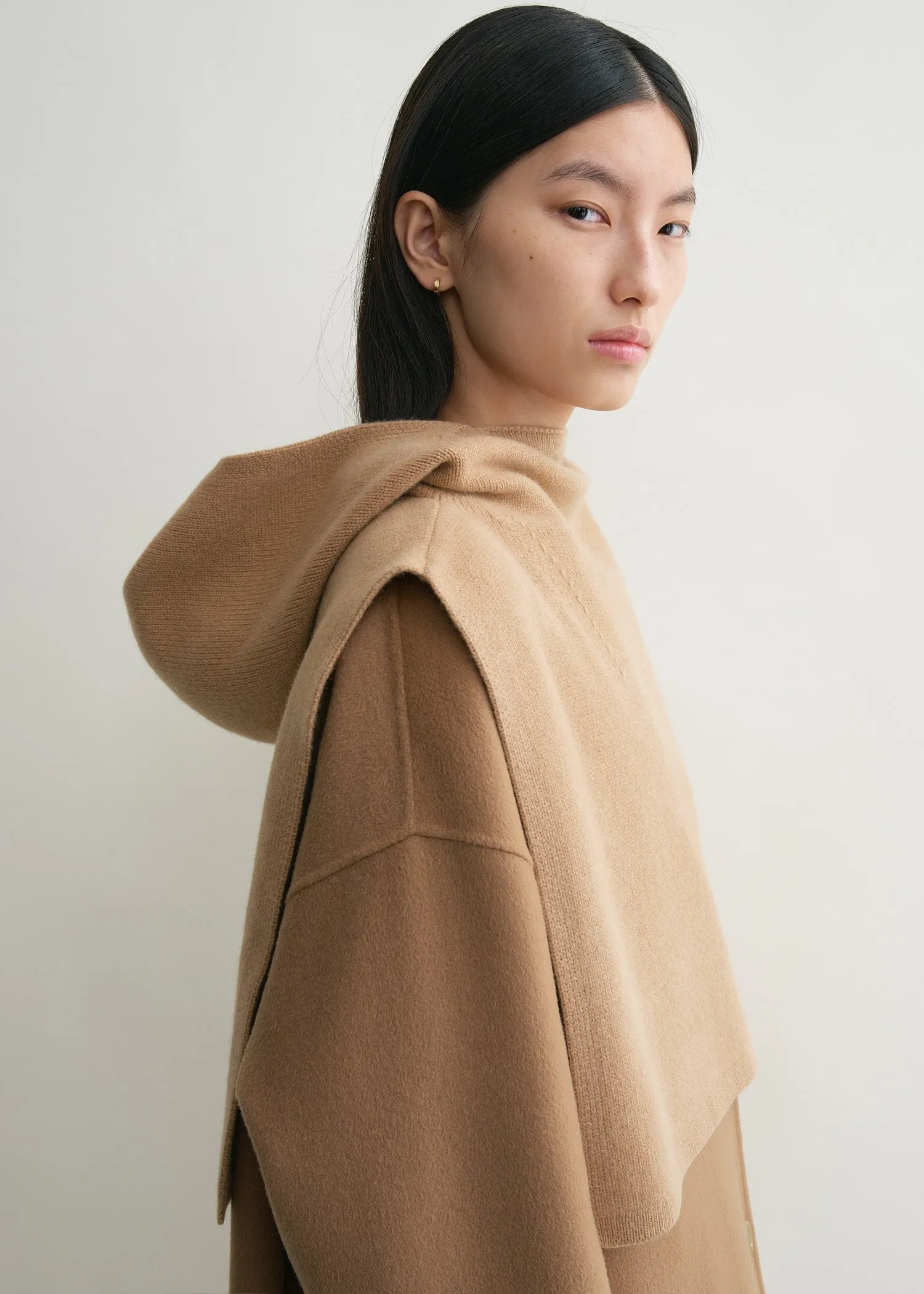 Wool cashmere hoodie bib camel